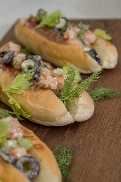istock Close up Homemade shrimp Roll. (selective Focus) 881008134