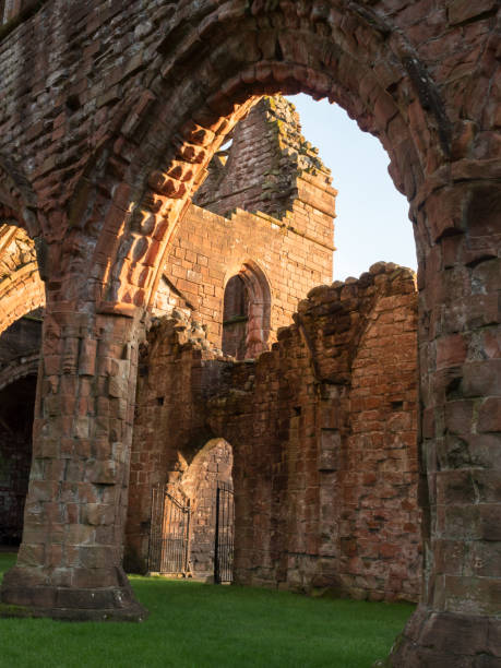 istock Sweetheart Abbey, Scotland 881008214