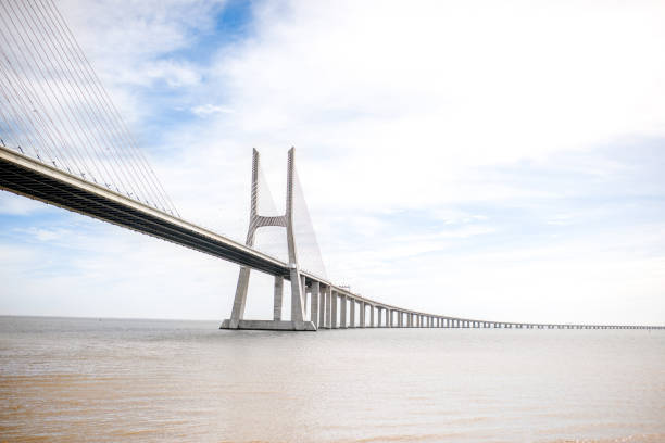 istock Vasco da Gama bridge in Lisbon 881028956