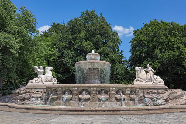 istock Wittelsbach Fountain in Munich, Germany 881141674