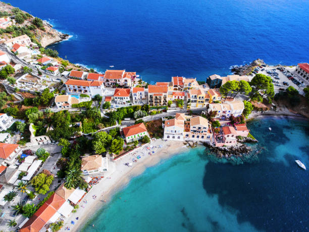 istock Assos village in Kefalonia 881164920