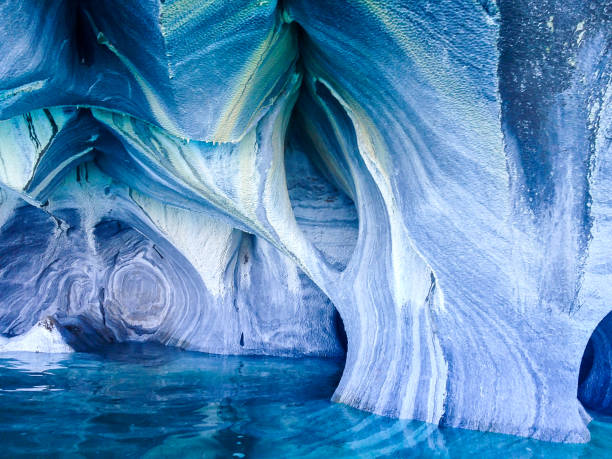 istock Puerto Marmol, Carrera Lake 881200952