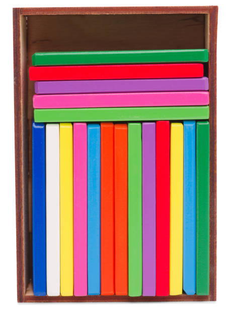 blocchi di legno colorati per bambini. il concetto di formazione. - shelf bookshelf empty box foto e immagini stock