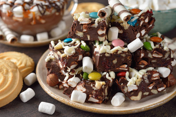 istock Chocolate fudge with marshmallow and hazelnut 881358942