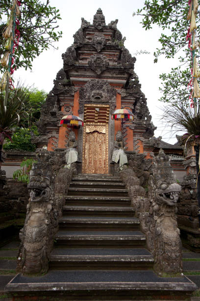 istock Island of the Thousand Temples 881359176