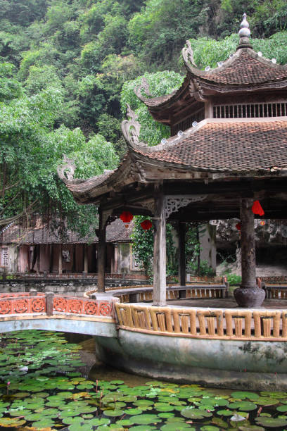 istock Vietnamese abandoned houses 881384406