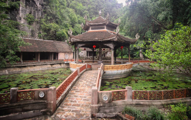 istock Vietnamese abandoned houses 881384416