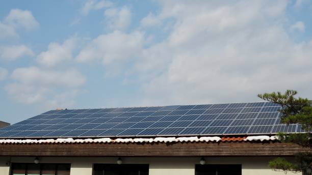 istock Korea, solar panel, house roof, winter, snow 881425024
