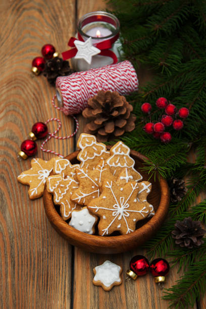istock Christmas ginger and honey cookies 881429986