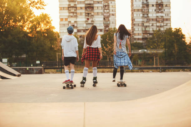 istock Skater girls 881470738