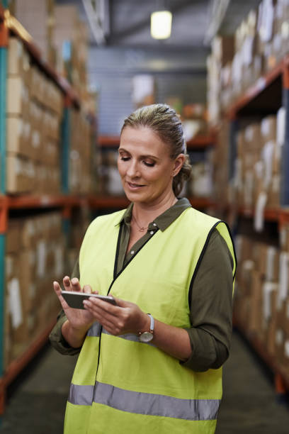 istock Producing a high level of service 881472094