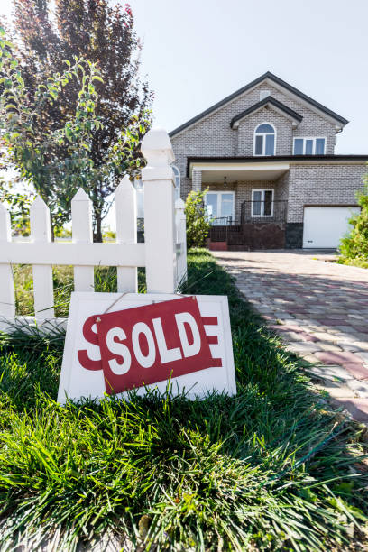 istock house with sign sold 881493868