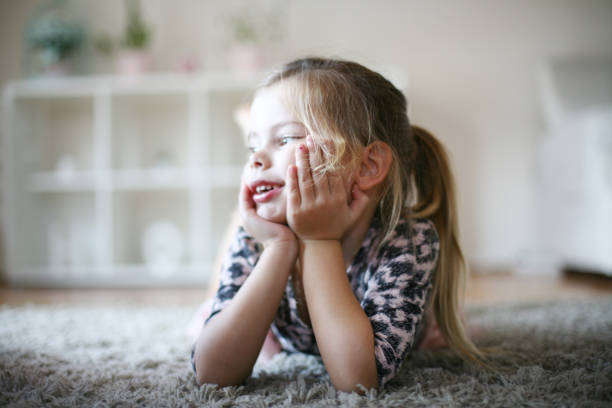 istock Blond little girl at home. 881563048