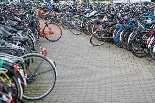 istock Bicycle parking station in Amsterdam, The Netherlands 881575382