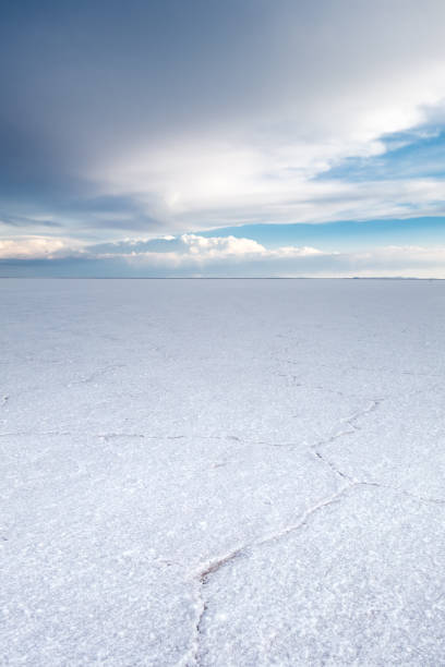 istock Salar de Uyuni desert, Bolivia 881583576