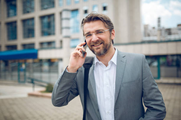 istock Businessman on the phone 881592134