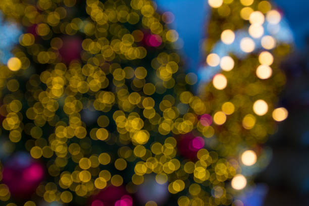 istock golden  of bokeh background 881755380