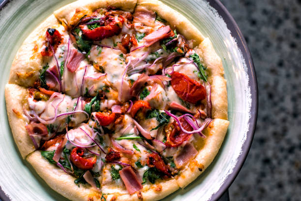 istock Top view of artisan pizza 881763098