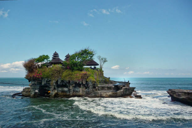 istock Tanah Lot Temple - Bali - Indonesia 881763264