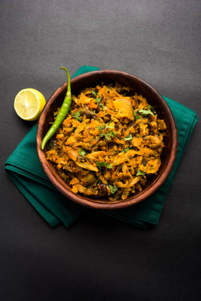 istock Zunka Bhakar Pithla or pitla, popular vegetarian recipe from India 881850054