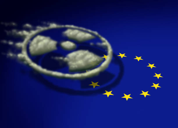radioaktive wolke über europa - drifted stock-fotos und bilder
