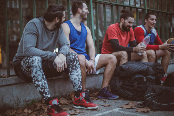istock Basketball team from the hood 881969852