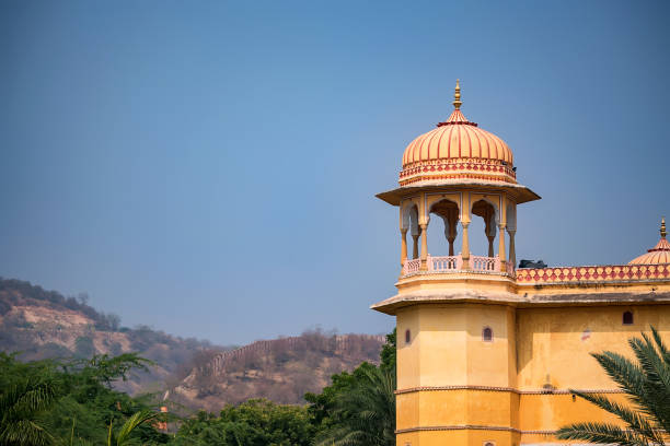 istock Tower of beautiful Indian style palace 882115466