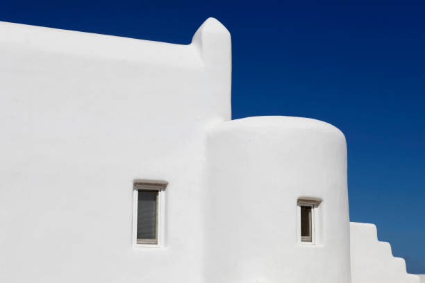 istock Traditional cyclades white house 882179768