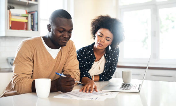 istock Doing your taxes online is way easier 882197546