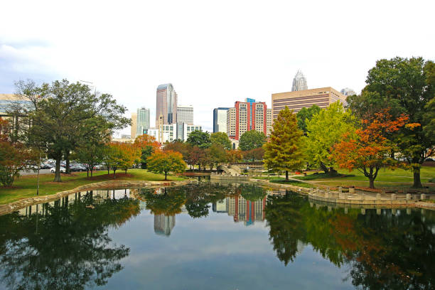 istock Charlotte North Carolina Skyline Lake 882225068