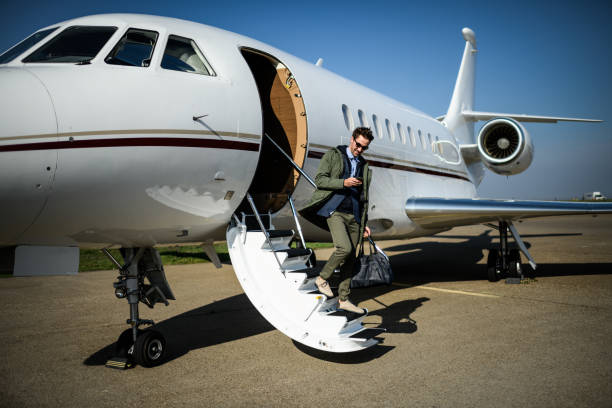 istock Man at the airport 882250336