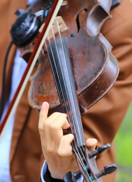 istock Playing music on the street 882334220