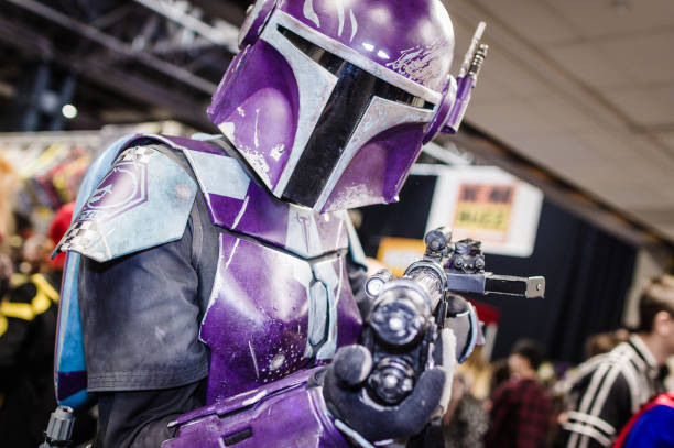 cosplayeuse déguisés en personnages de star wars - comic con photos et images de collection