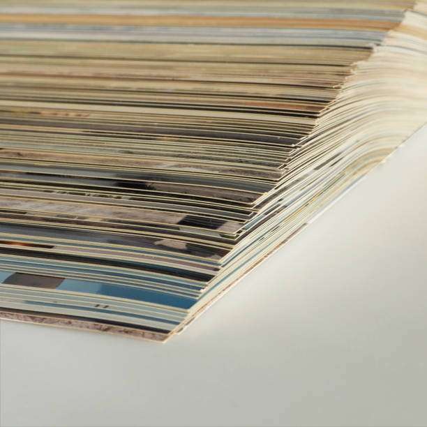 istock Set of colorful papers together 882437380