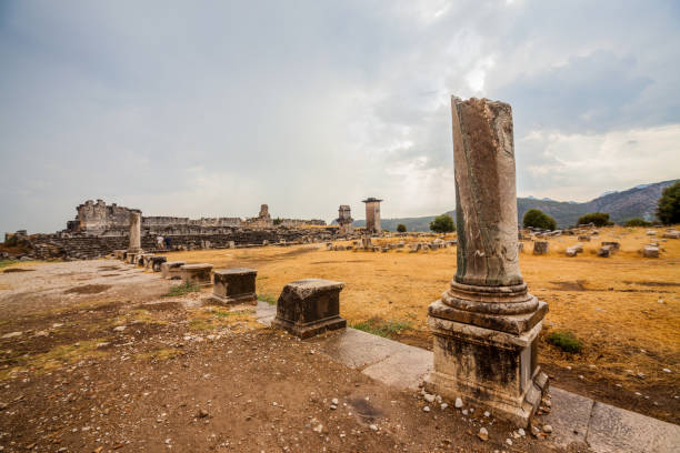 istock Xsanthos city 882481124