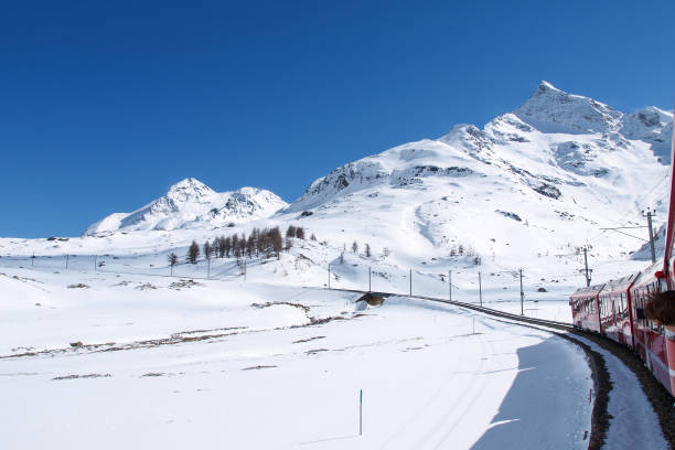 istock trains of the Rhaetian Railway 882596076