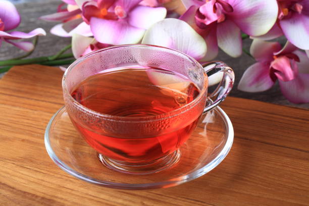 istock Glass teacup of black tea 882688058