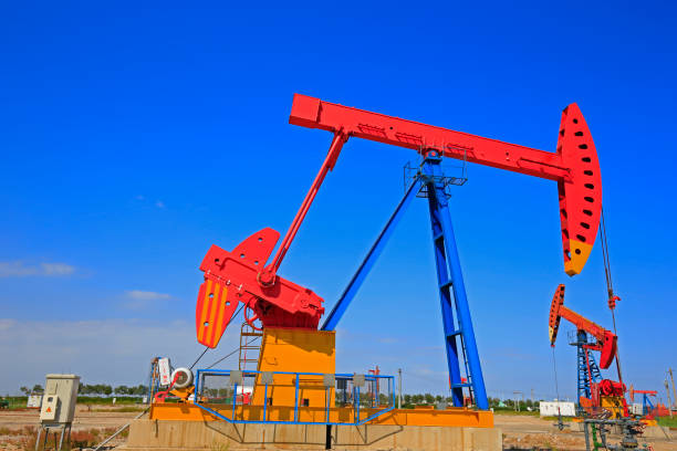 istock The oil pump, industrial equipment 882695996
