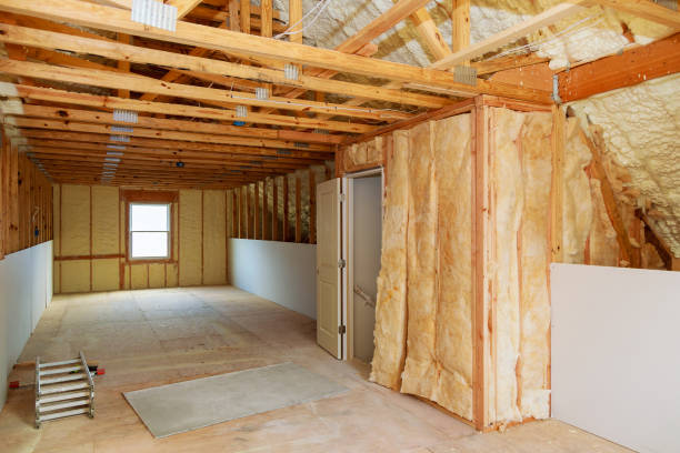 istock Inside wall insulation in wooden house, building under construction 882720196