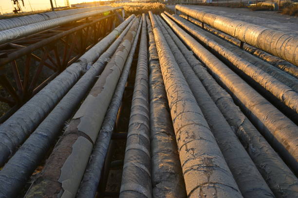 istock The pipe and valve oil fields 882726046