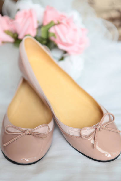 istock Vintage flat bridal shoes 882773114