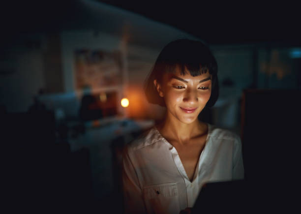 istock Never without the latest business news 882978878