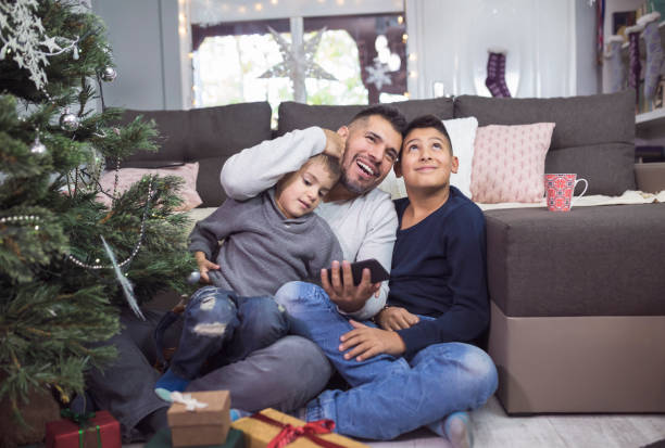 istock Family Moments 882979550