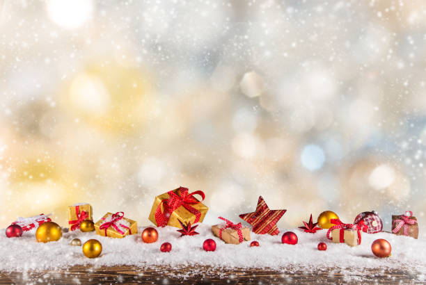 istock Christmas decoration with blurred background 883038300