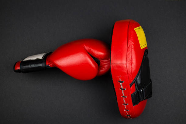 equipaggiamento sportivo - group of objects padding exercising boxing glove foto e immagini stock