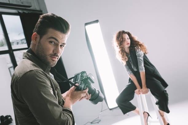 istock photographer and model on fashion shoot 883095762