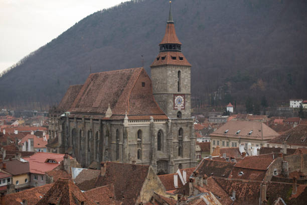 istock Brasnov in Winter 883095844