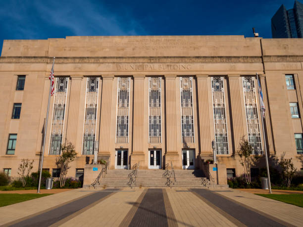 istock Municipal building in Oklahoma City 883119244