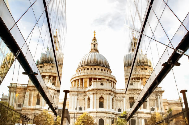 istock England London. St Paul's Cathedral . Autumn 883129356