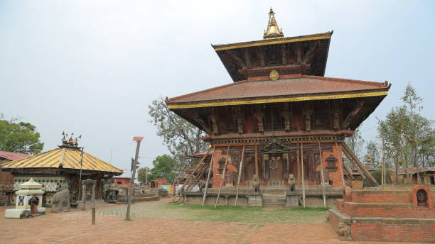 templo de changunarayan - changu narayan temple fotografías e imágenes de stock